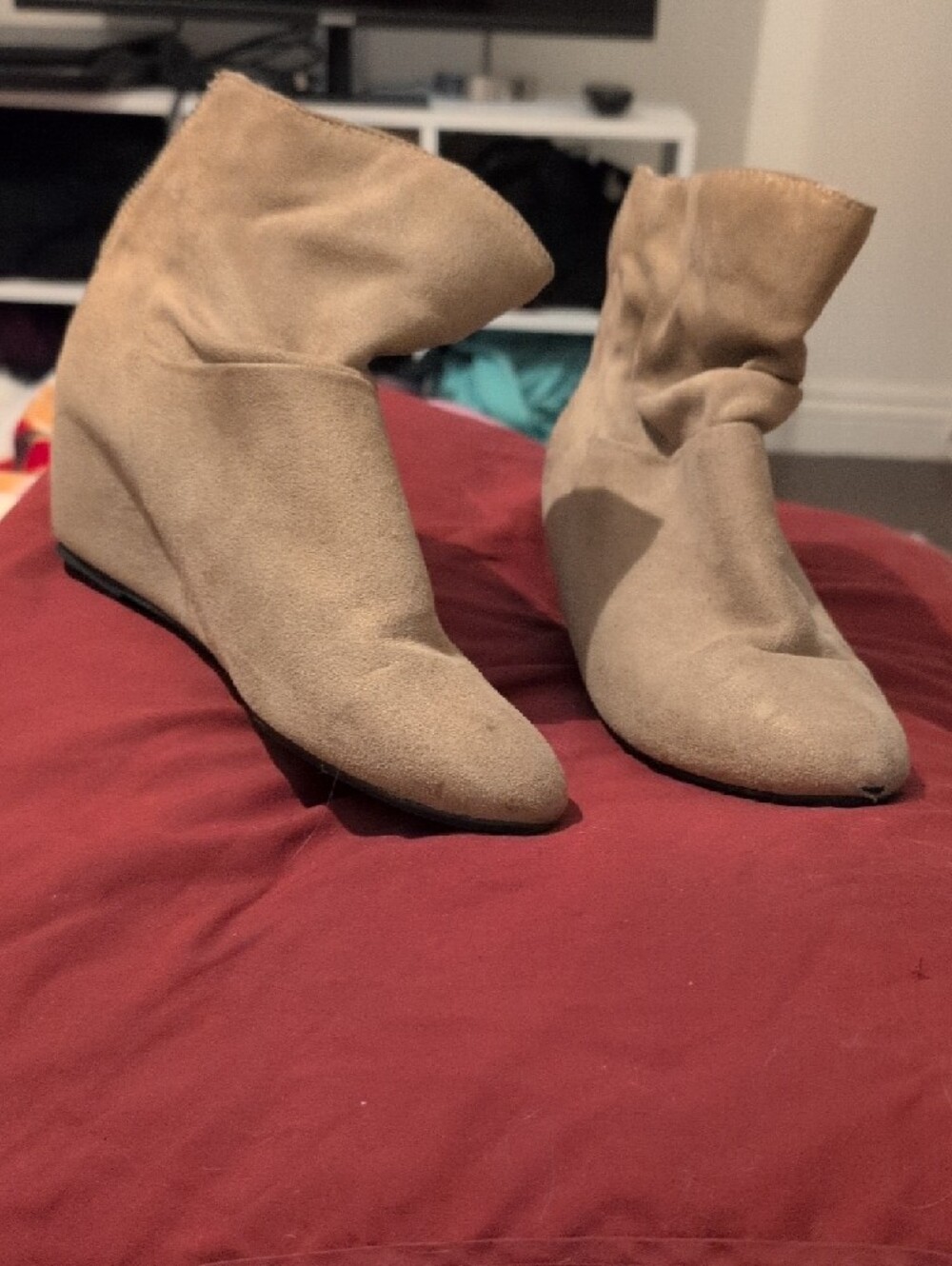 Sand Beige Hidden Wedge Ankle Boots Slouchy Minimalist Boho 8.5
Description: